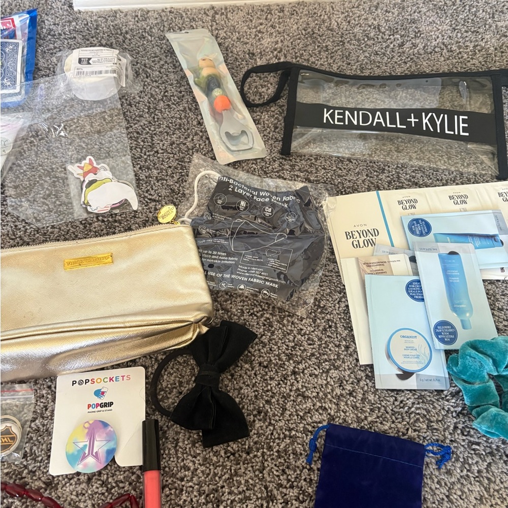 Mystery, Not So Mystery Bundle - Picture 5 of 10